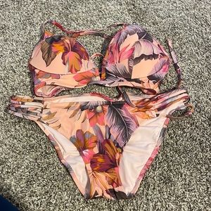 Shade & shore bathing suit 34B top M bottom